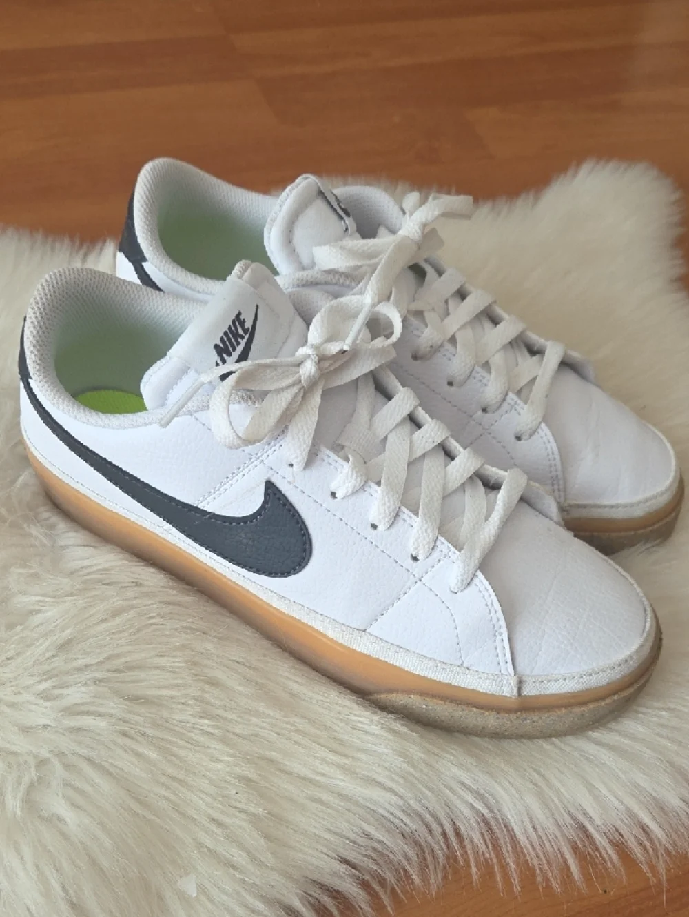 Nike Womens Court Legacy Nature White Sneakers Anthracite Gum 8.5M